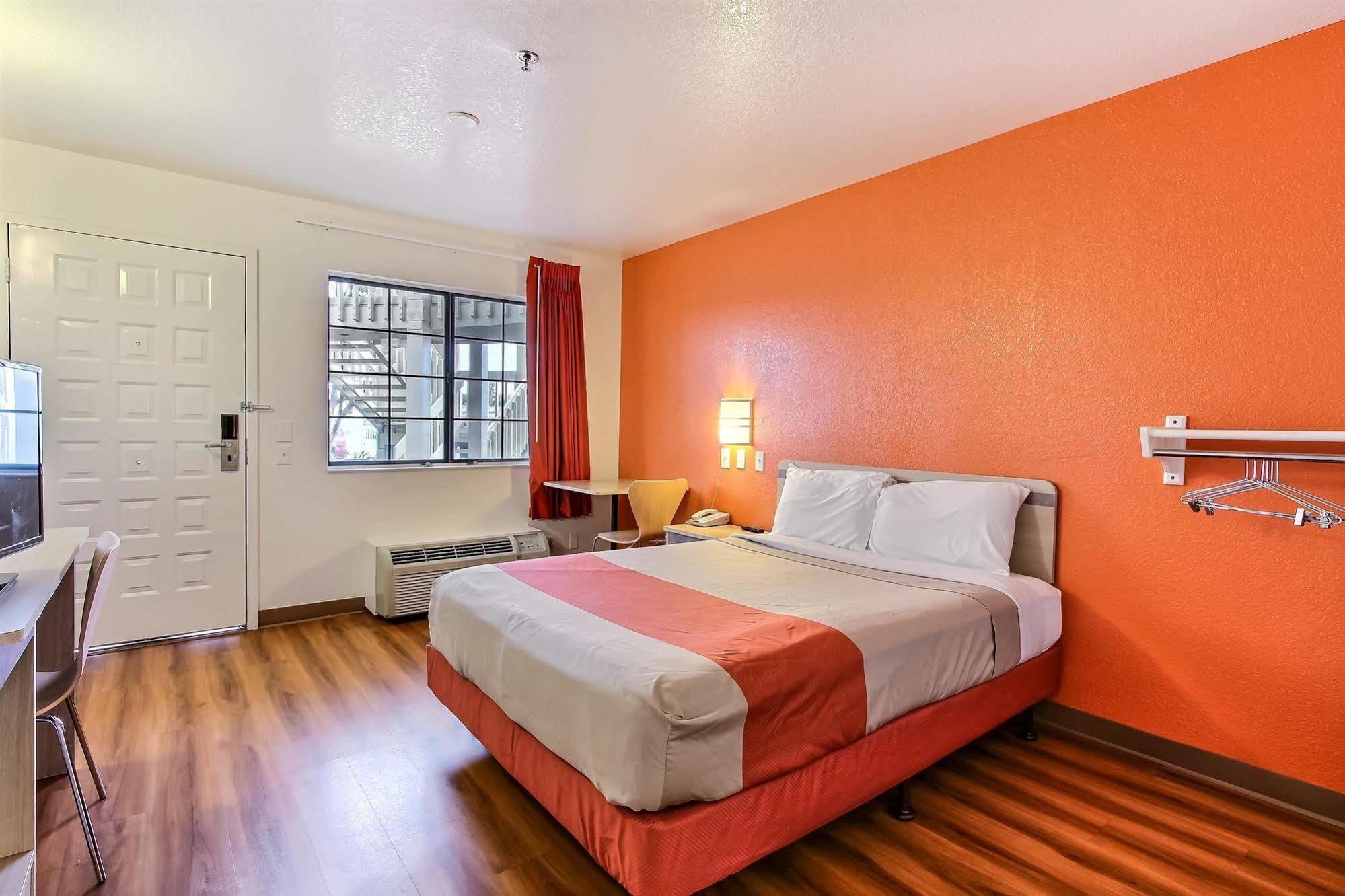 Motel 6-Salinas, Ca - North Monterey Area 외부 사진