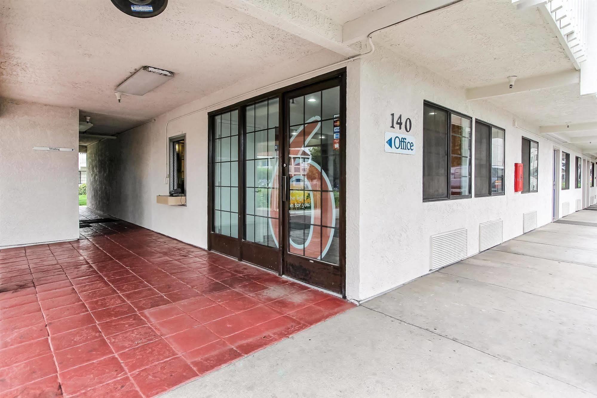 Motel 6-Salinas, Ca - North Monterey Area 외부 사진