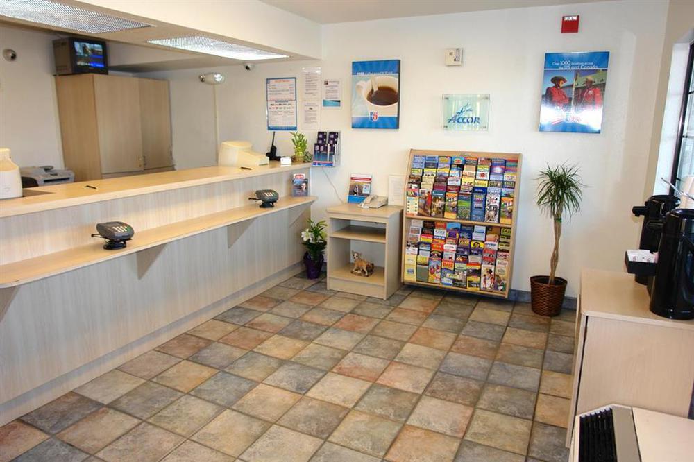 Motel 6-Salinas, Ca - North Monterey Area 내부 사진
