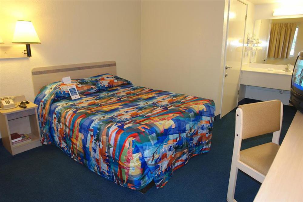 Motel 6-Salinas, Ca - North Monterey Area 객실 사진